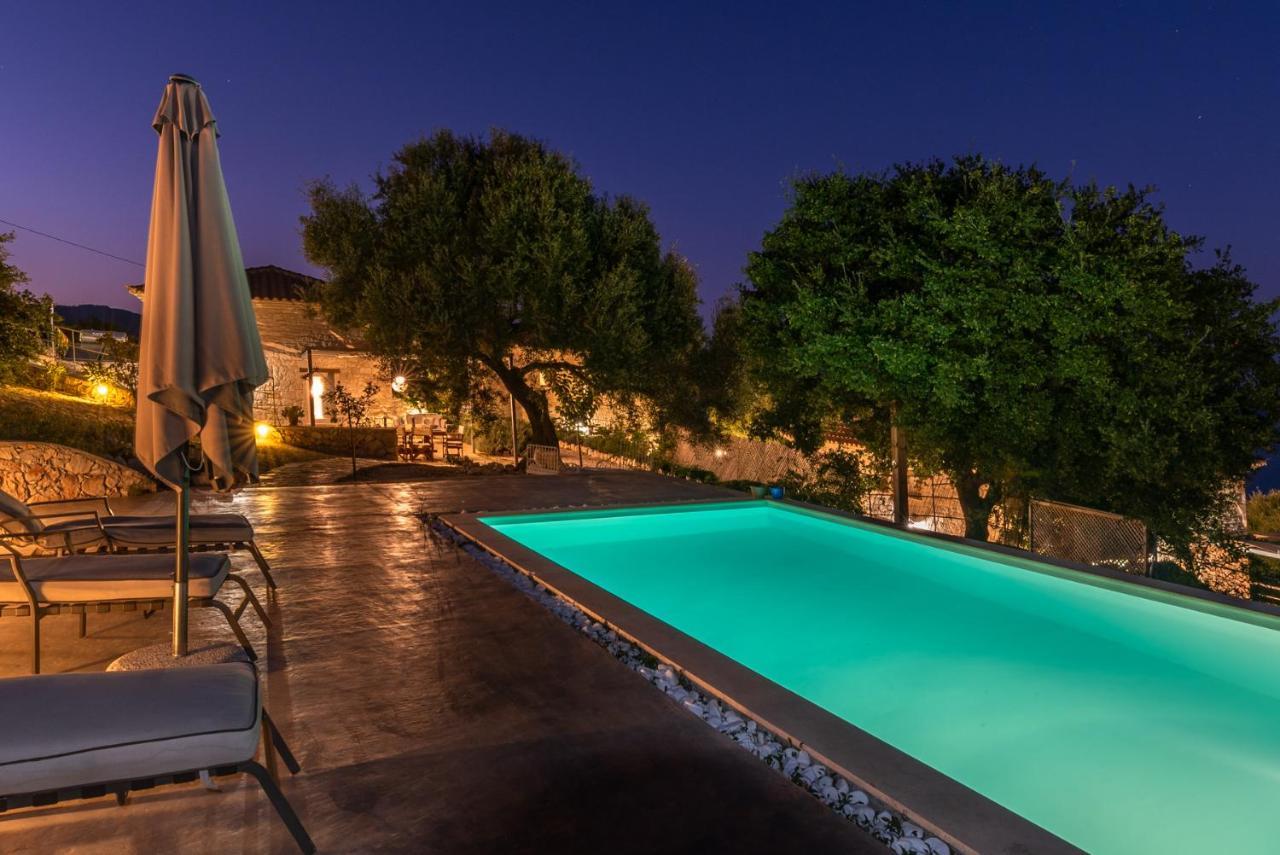 Yiameli Villas With Private Pool Skinária Zimmer foto